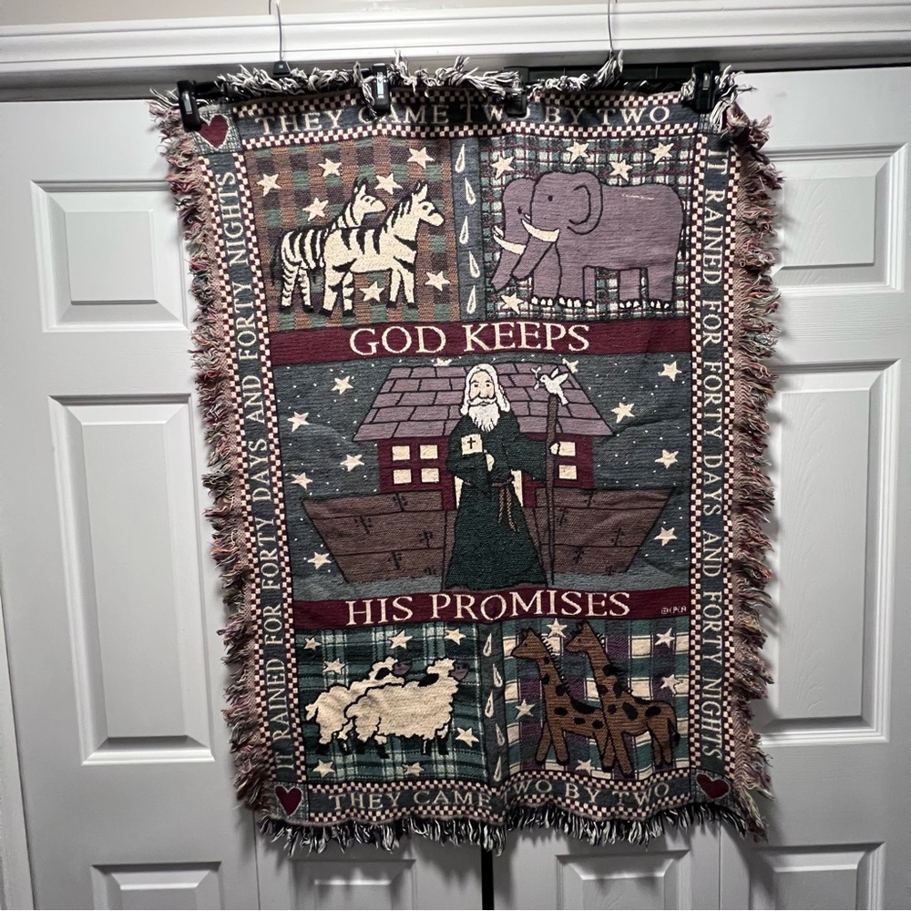 Noah's Ark God Keeps His Promises 30.5"x 43" Tapestry Throw Blanket Nursery
